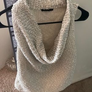 Tank sweater